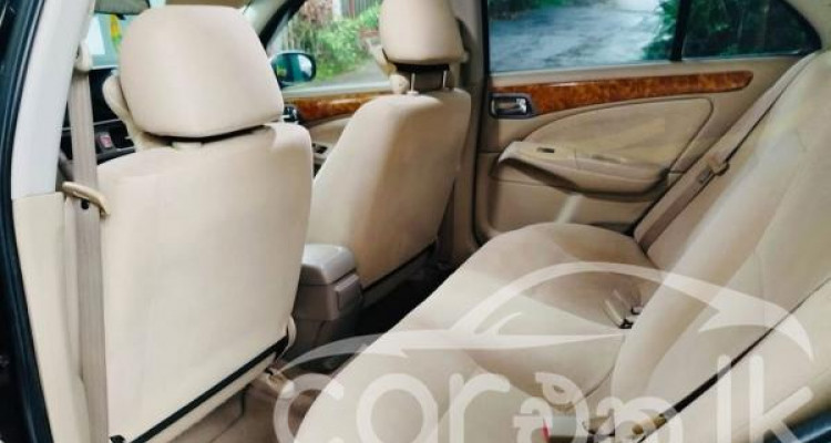 NISSAN SUNNY 2010