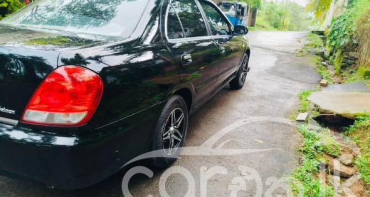 NISSAN SUNNY 2010