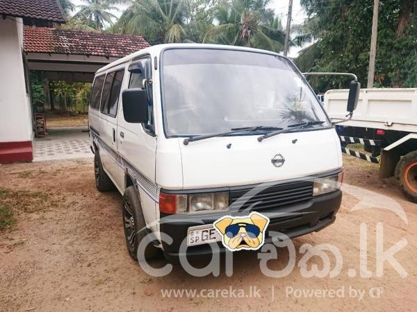 NISSAN CARAVAN 1995