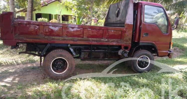 ISUZU LORRY 2007