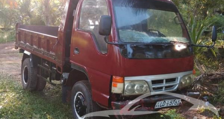ISUZU LORRY 2007