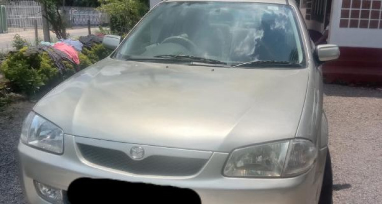 MAZDA FAMILIA 1999
