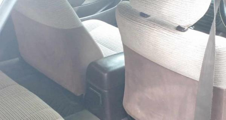 TOYOTA CARINA 1992