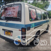 TOYOTA HIACE 1987