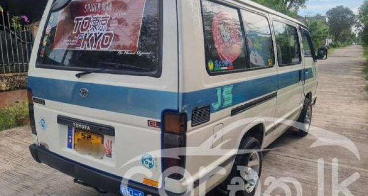 TOYOTA HIACE 1987