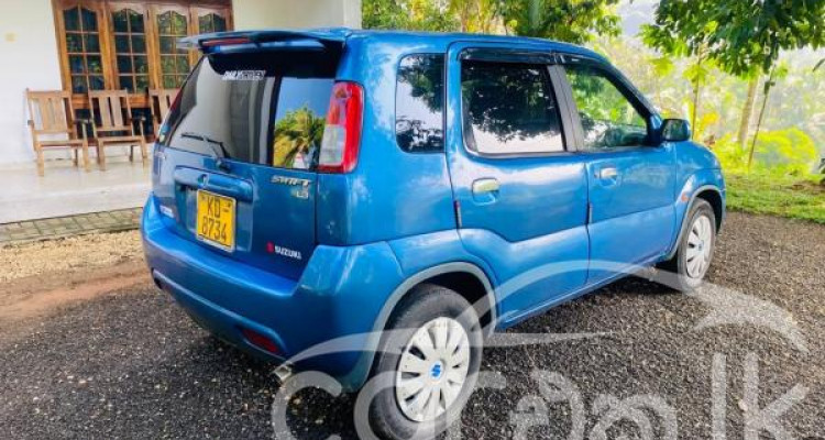 SUZUKI SWIFT 2004