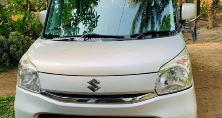SUZUKI SPACIA 2015
