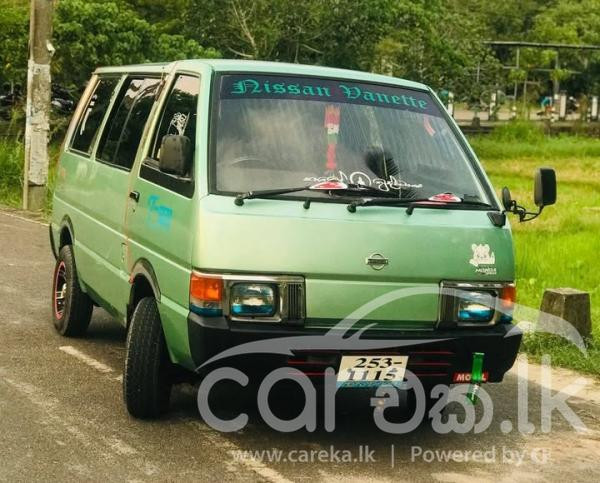 NISSAN VANETTE 1986