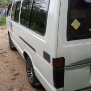 TOYOTA HIACE 1983