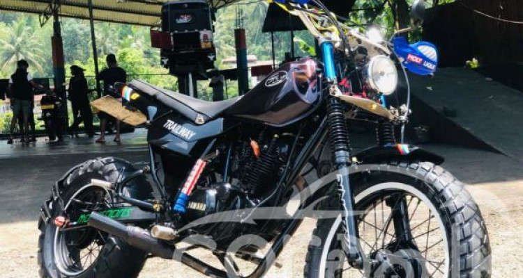 YAMAHA TW200 2015