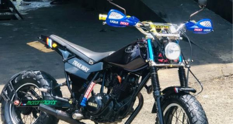 YAMAHA TW200 2015