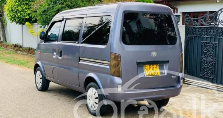 MICRO MPV JUNIOR 2015