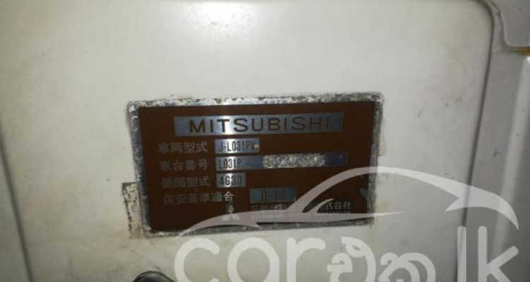 MITSUBISHI DELICA L300 1986