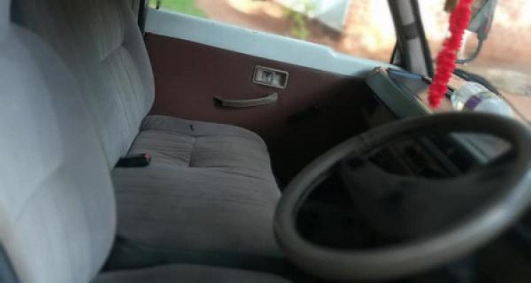 MITSUBISHI DELICA L300 1986