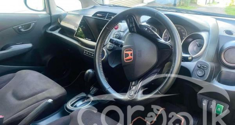 HONDA FIT GP1 2013
