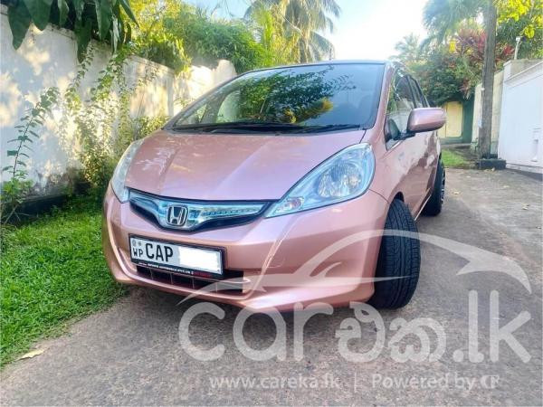 HONDA FIT GP1 2013