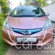 HONDA FIT GP1 2013