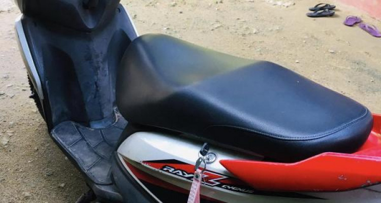 YAMAHA RAY 2016
