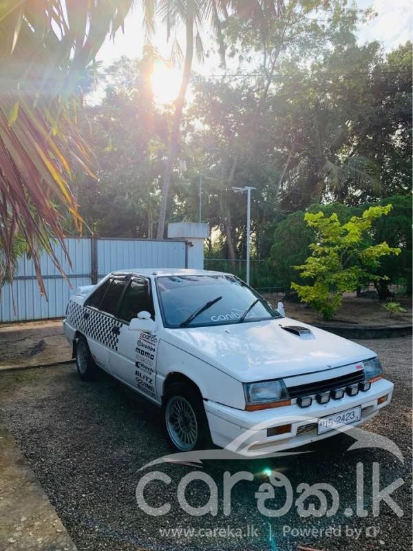 MITSUBISHI LANCER 1985