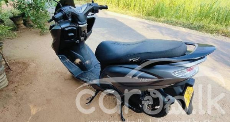 SUZUKI BURGMAN 2020