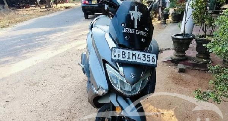 SUZUKI BURGMAN 2020