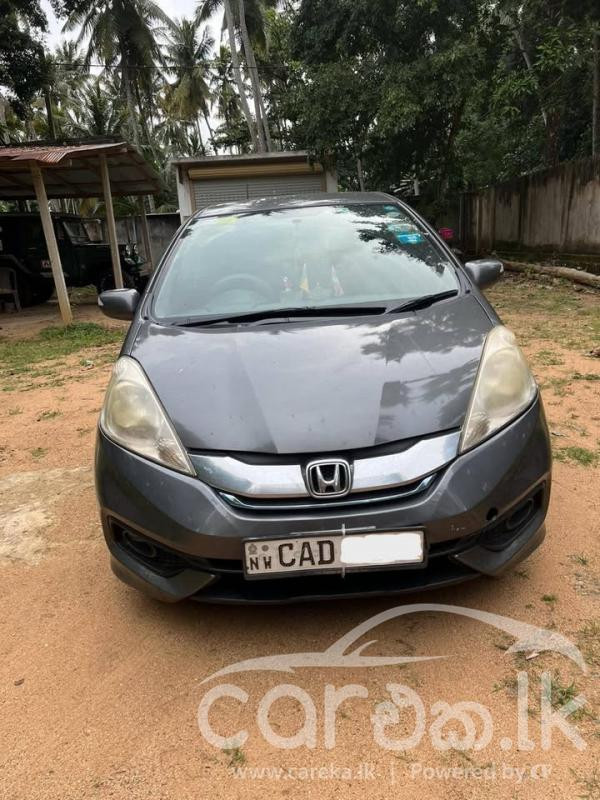 HONDA FIT SHUTTLE 2013