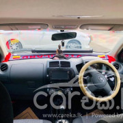 TOYOTA IST 2008