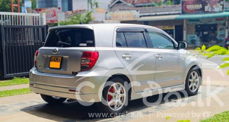 TOYOTA IST 2008