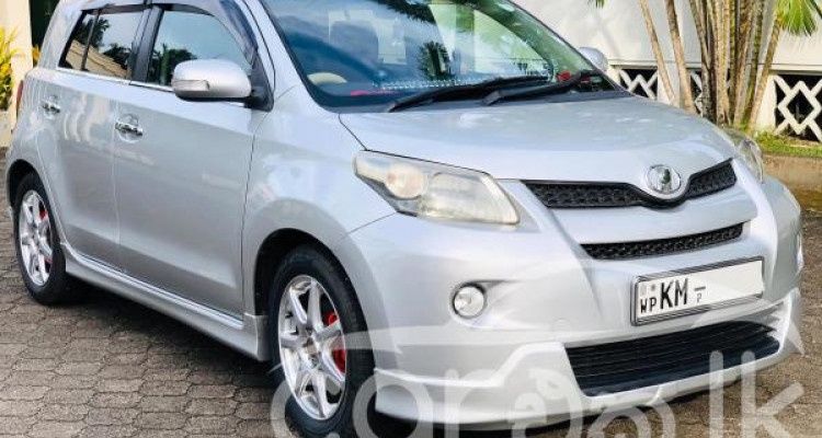 TOYOTA IST 2008