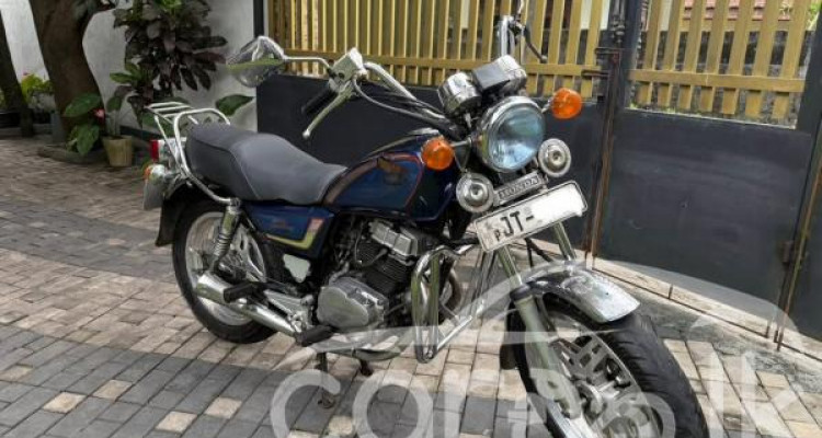 HONDA LA CUSTOM 250 2005