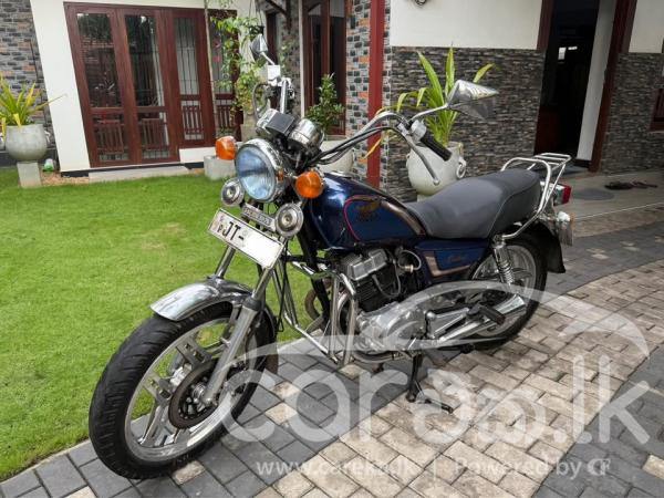 HONDA LA CUSTOM 250 2005