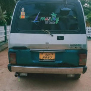 NISSAN CARAVAN 1984