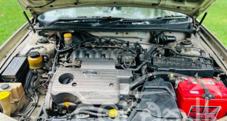 NISSAN CEFIRO A33 2000