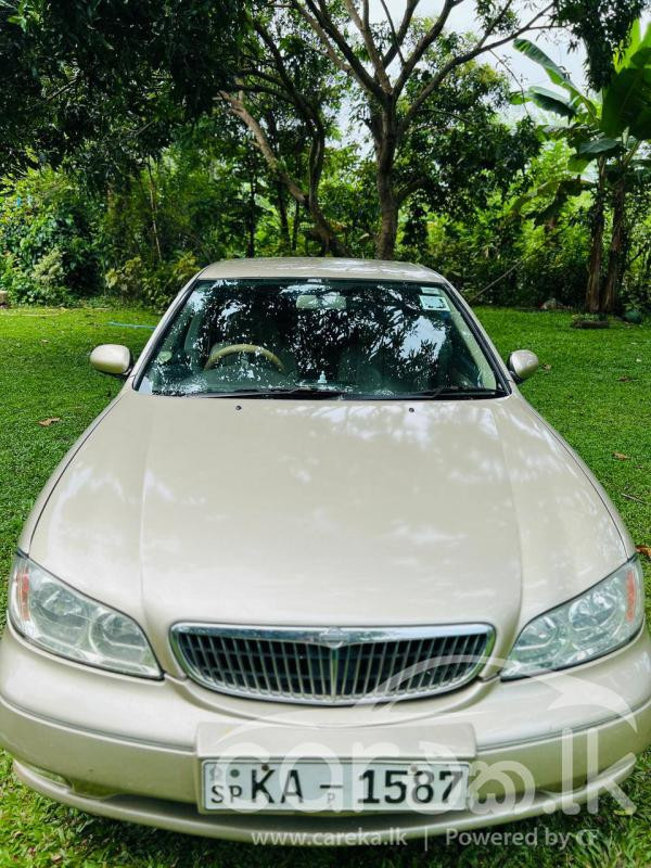 NISSAN CEFIRO A33 2000