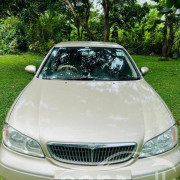 NISSAN CEFIRO A33 2000