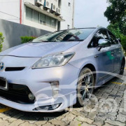 TOYOTA PRIUS 2012