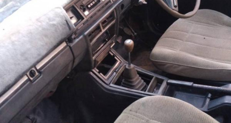 NISSAN SUNNY B10 1989