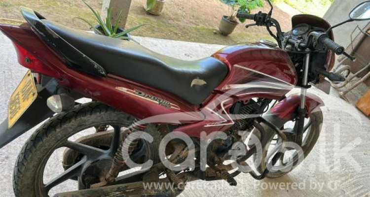 HONDA DREAM YUGA 2013
