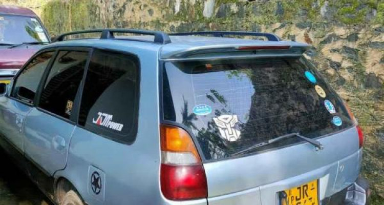 NISSAN WINGROAD Y10 2000