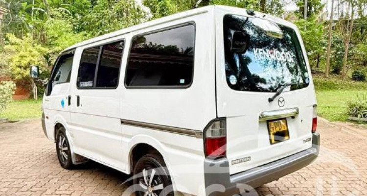 MAZDA BONGO 2008