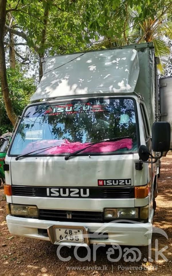 ISUZU LORRY 1996