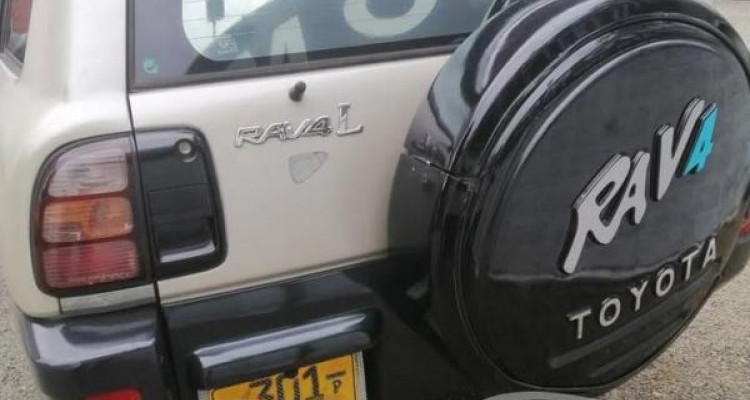 TOYOTA RAV4 1995