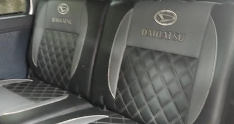 DAIHATSU HIJET 2017