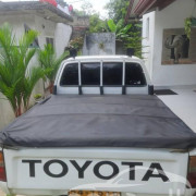 TOYOTA HILUX 1990