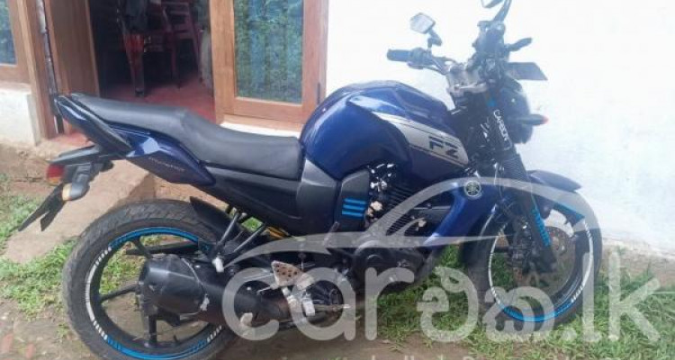 YAMAHA FZ V1 2014