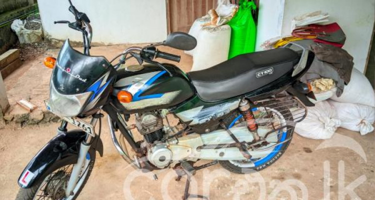 BAJAJ CT100 2007