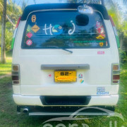 NISSAN CARAVAN 1991