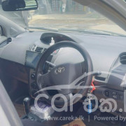 TOYOTA VITZ 2008