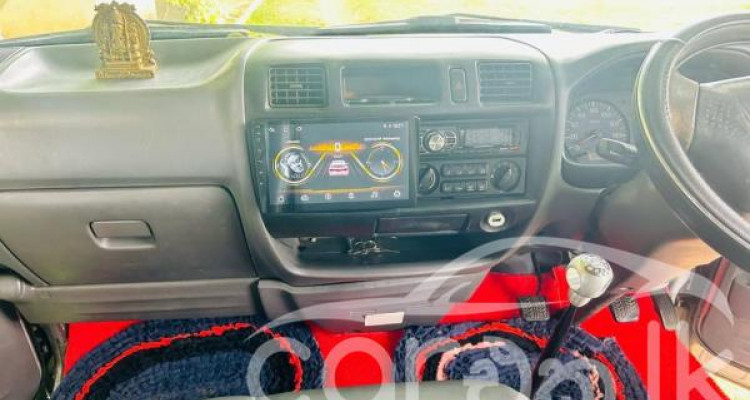 NISSAN VANETTE 2001