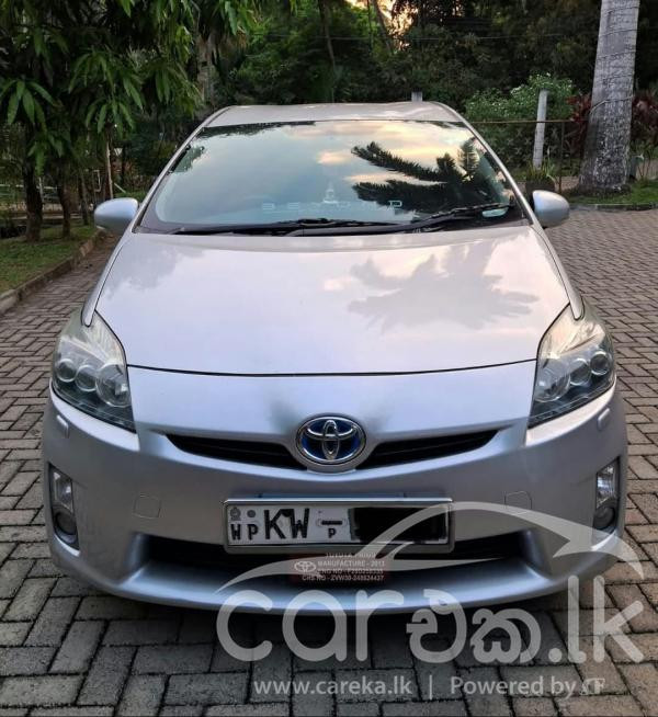TOYOTA PRIUS 2011